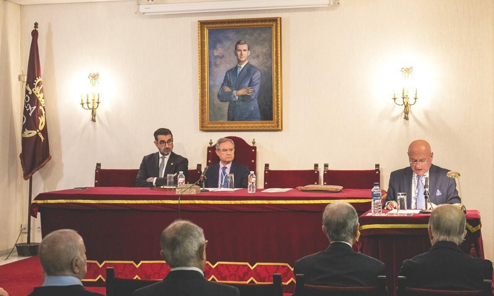 Conferencia de José María Luna en la Academia San Dionisio, el pasado martes.