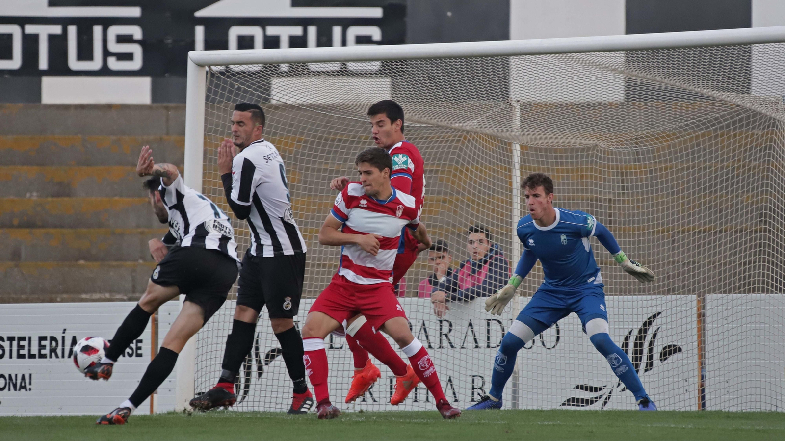 Balona - Recreativo Granada en imágenes