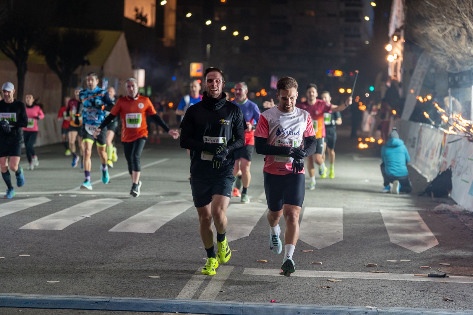En imágenes: búscate en tu llegada a meta de la Carrera de San Antón 2026 (6)