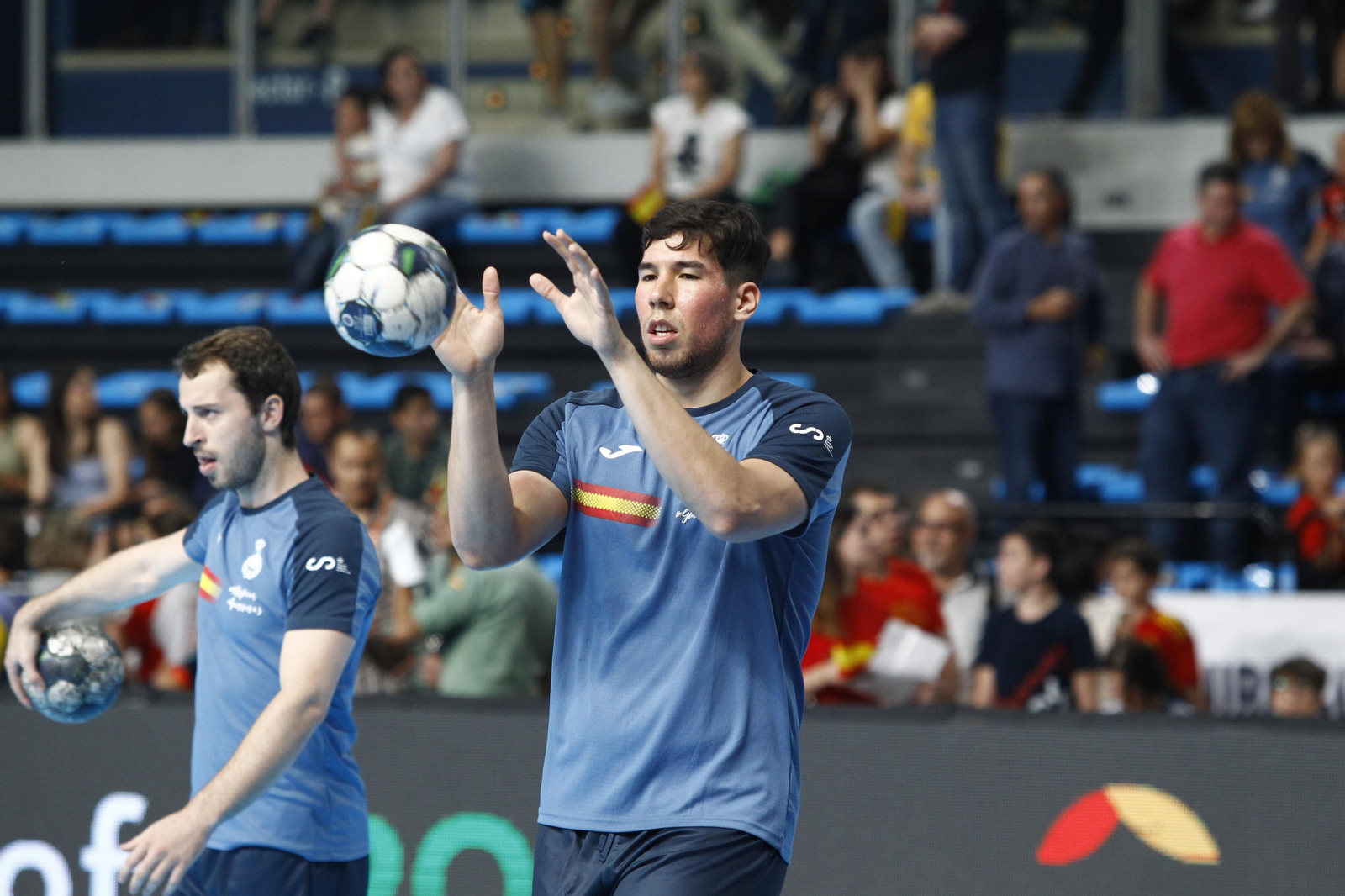 Imágenes del España-Dinamarca de la EHF Euro Cup de balonmano, en Almería