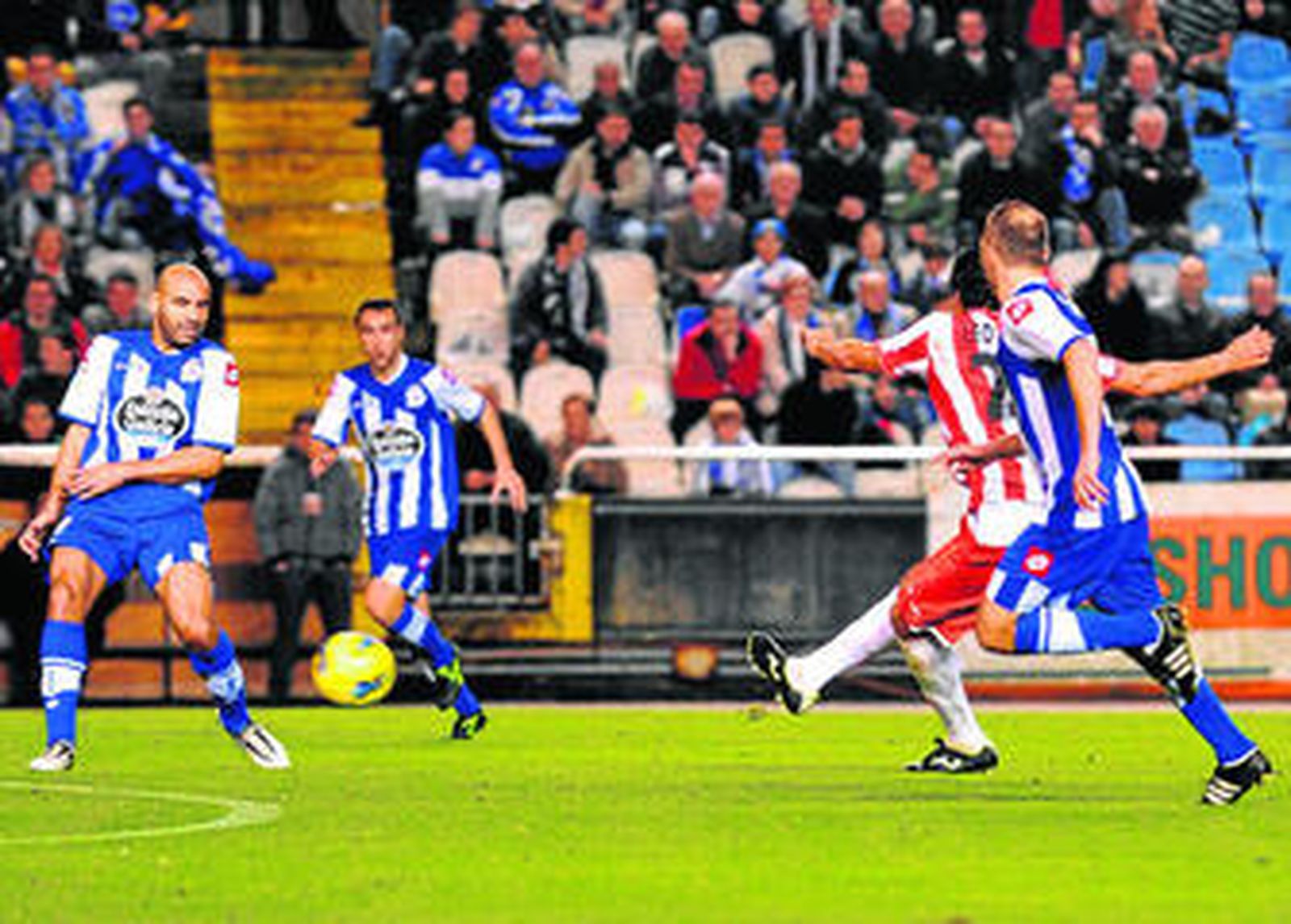 Dani Bautista trata de marcharse de Laure.