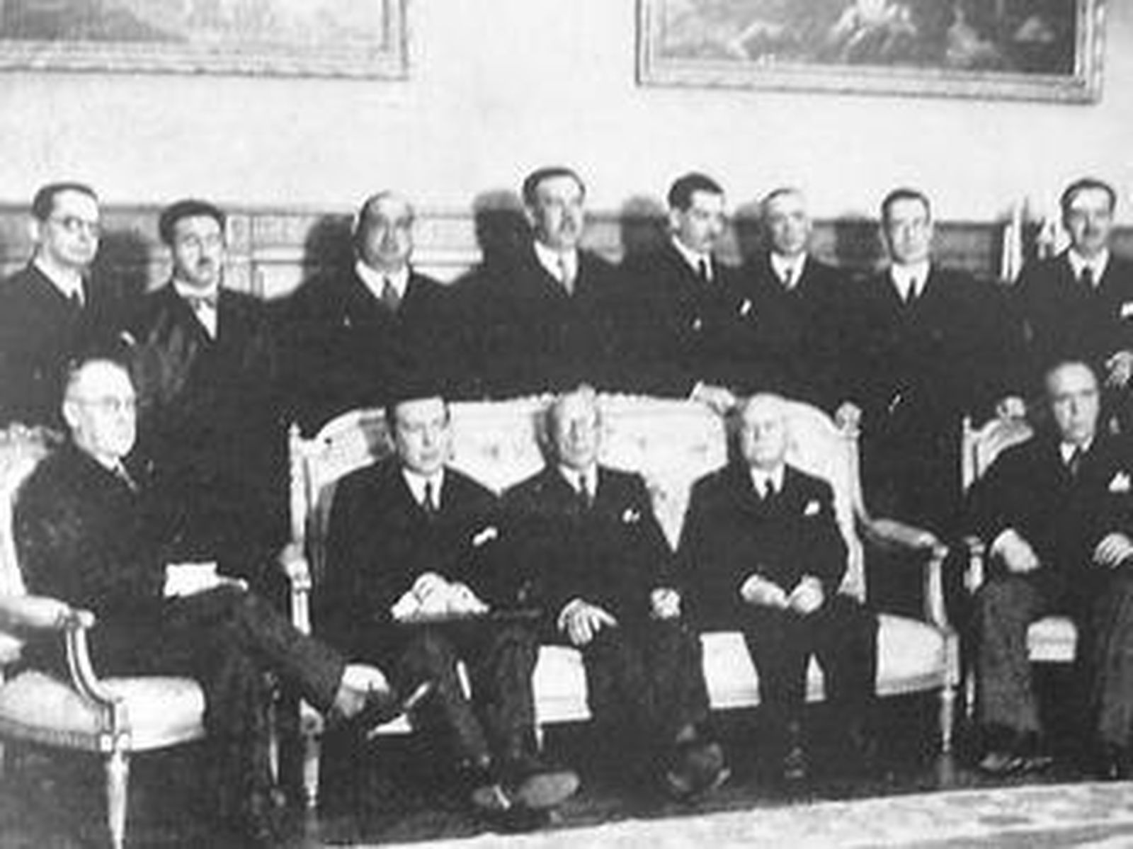 1934Alcalá Zamora encarga a Ricardo Samper la formación de nuevo Gobierno