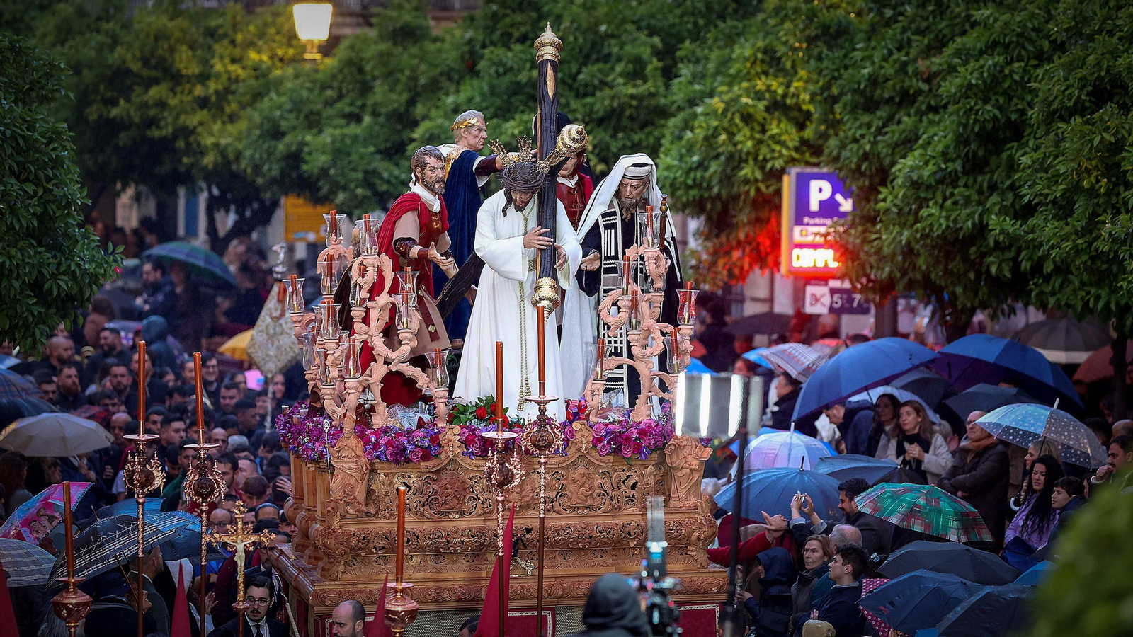 Bondad, Salvación y Clemencia se refugian en la Catedral y La Salud en San Francisco