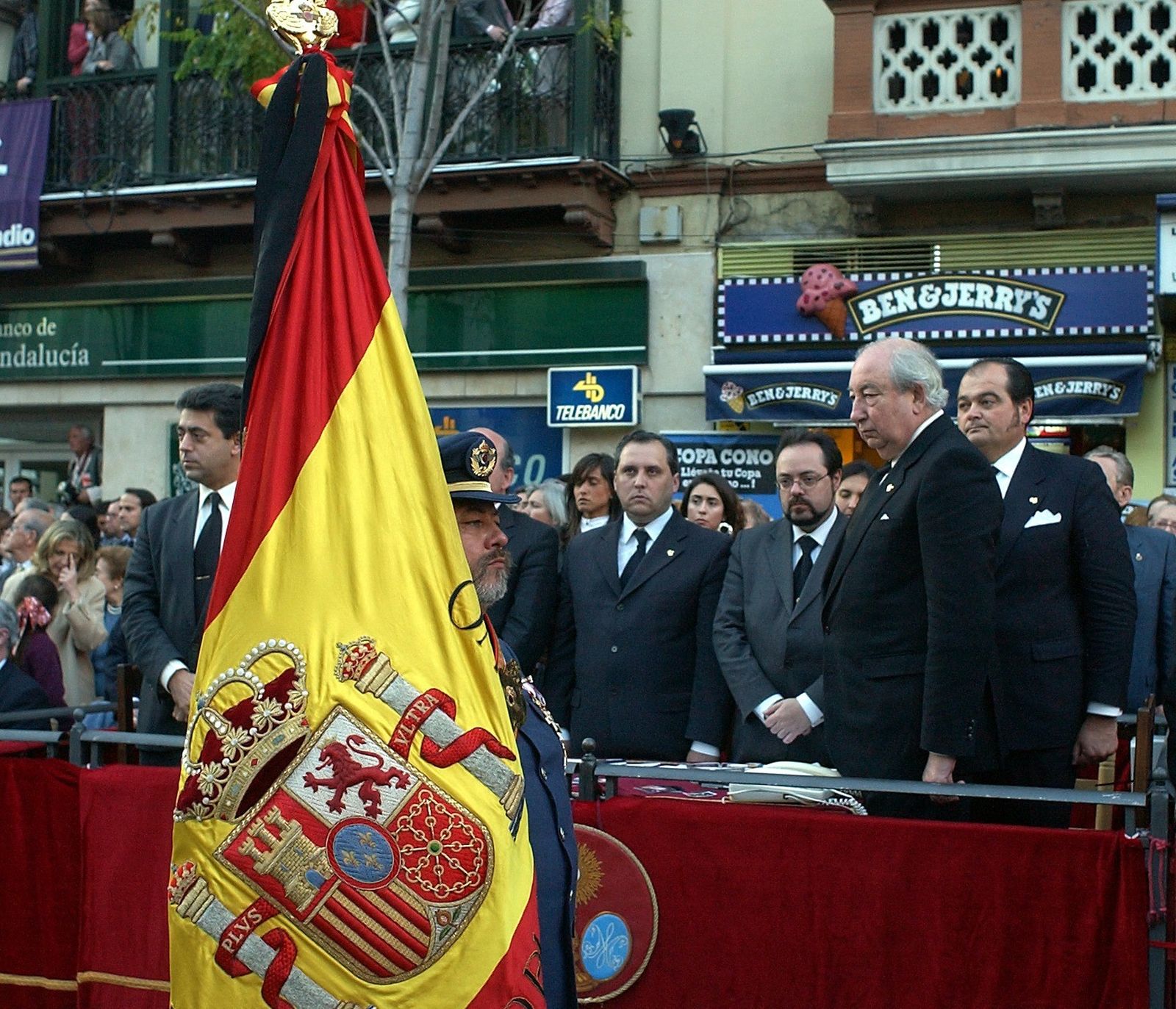 Las mejores imágenes del Santo Entierro Grande de 2004