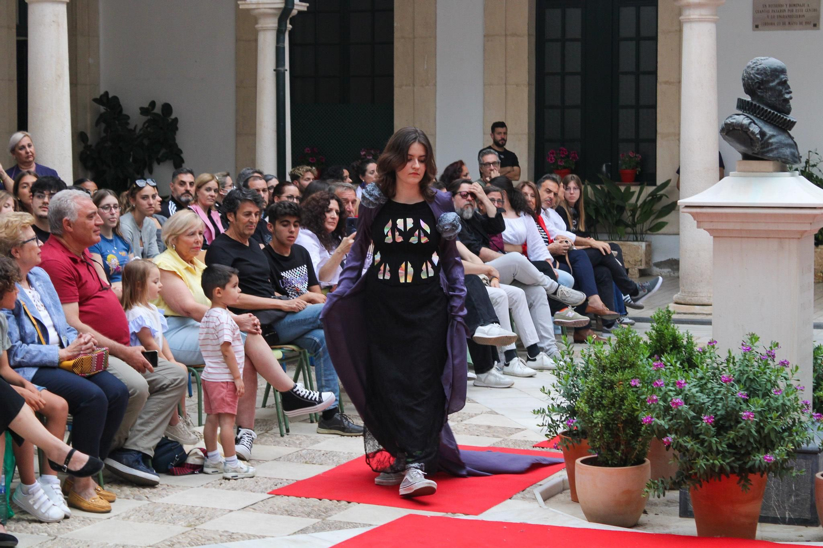 El segundo Desfile Arte Moda del instituto Góngora de Córdoba, en imágenes