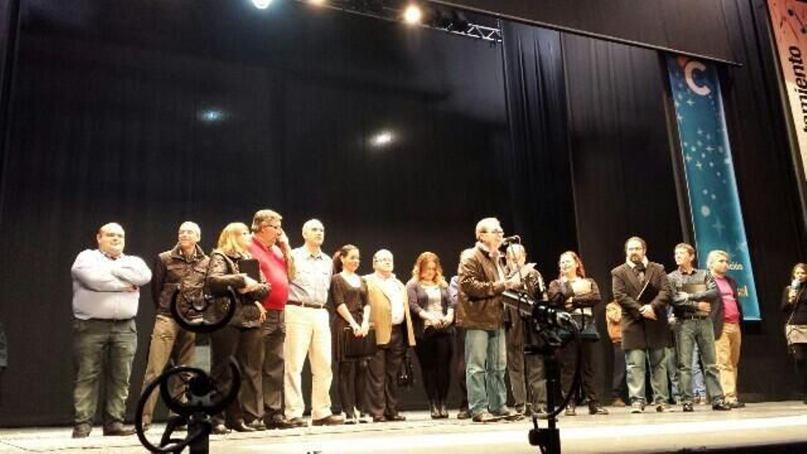 12 coros, 23 comparsas, 16 chirigotas y 3 cuartetos superan la primera criba