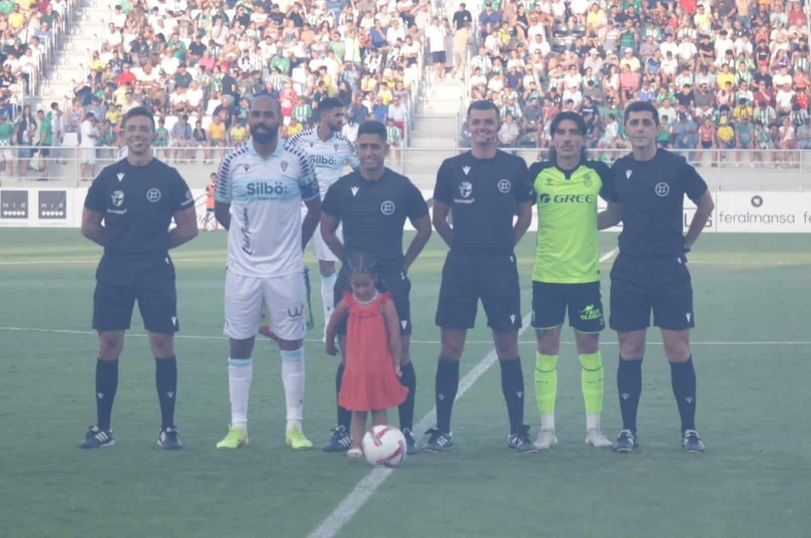 Las imágenes del Cádiz- Betis en el Ciudad de La Línea