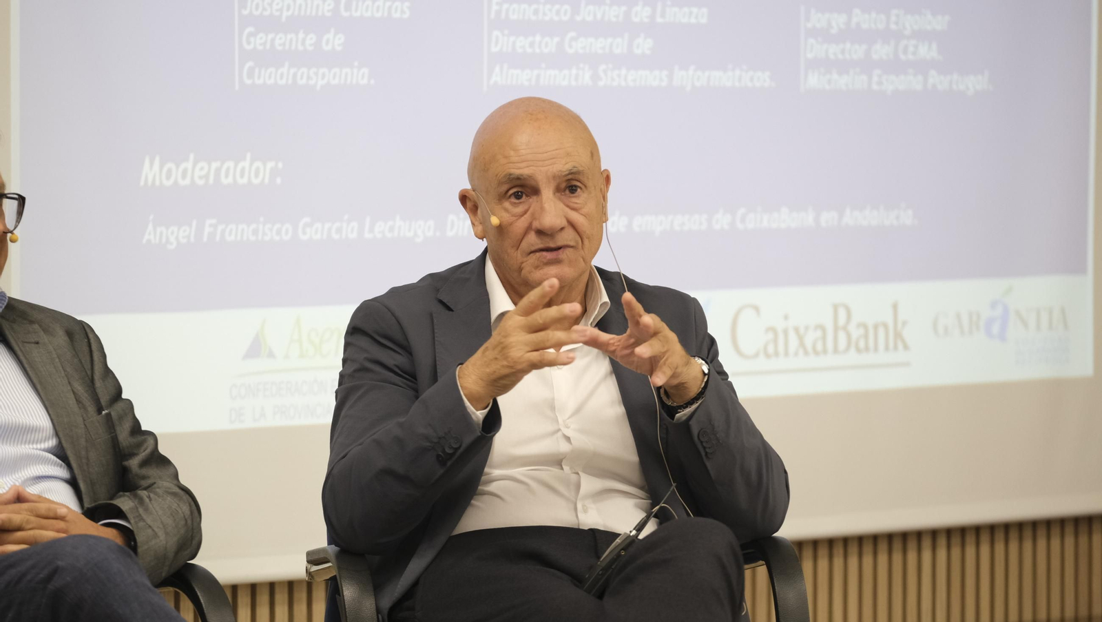 Medalla de Oro al ex Presidente de Asempal, Pepe Cano, en imágenes