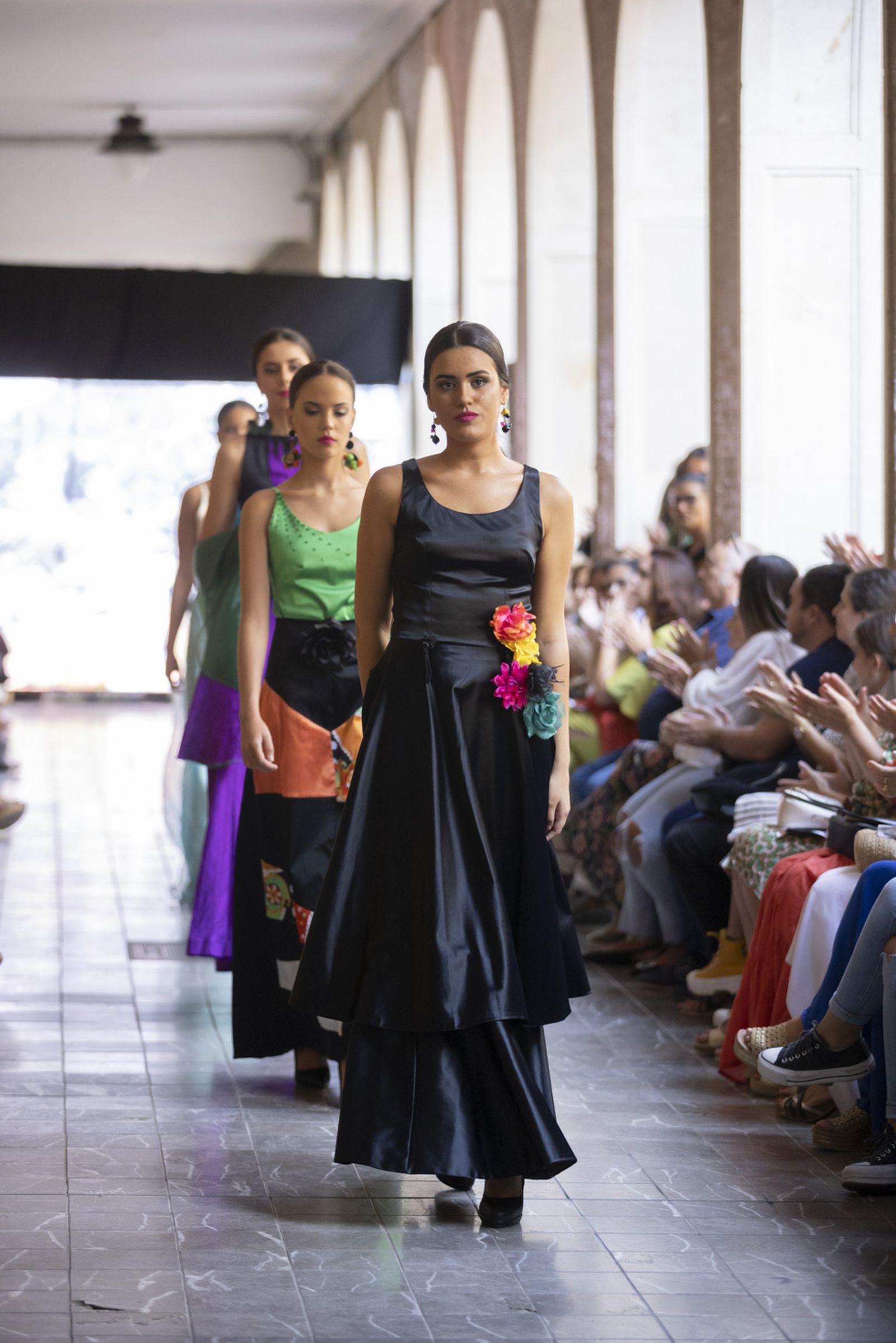 Imágenes del desfile 'Huelva provincia de moda' en la Gran Vía