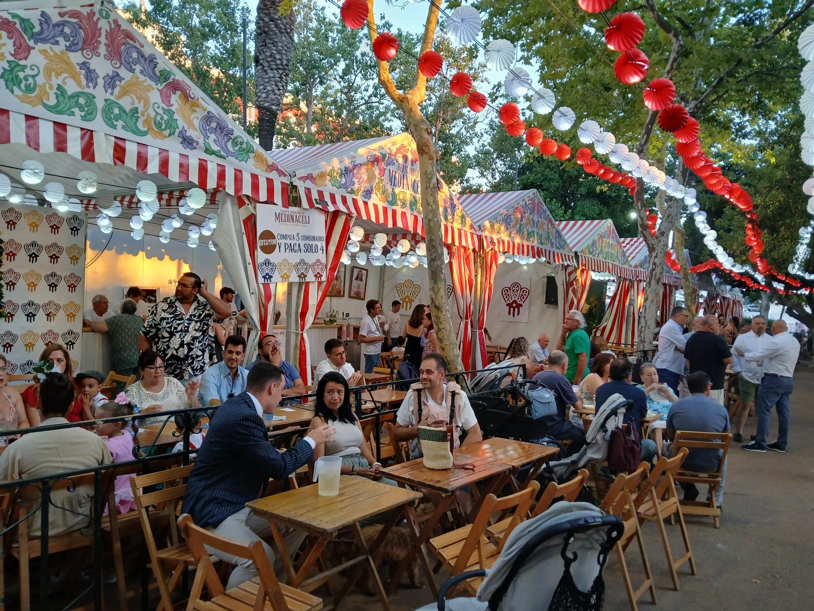 Búscate en las imágenes del sábado de Feria en San Fernando