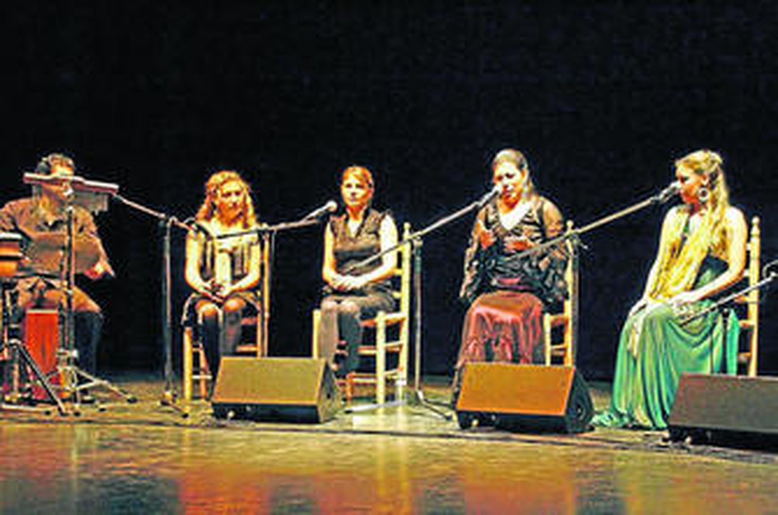 Las cuatro hermanas Pérez: Eva, May, María José y Montse.
