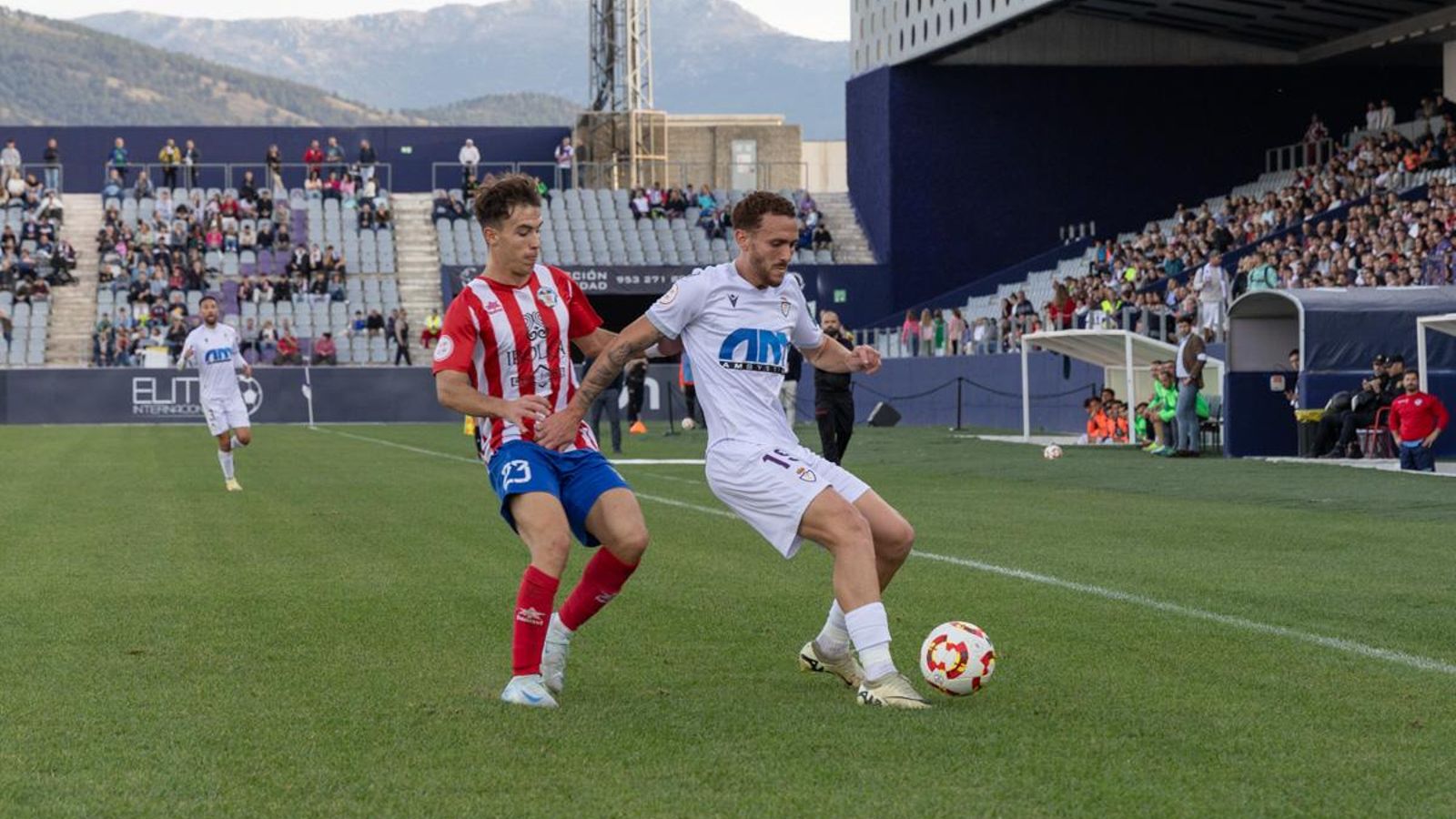 El conjunto porcunense tendrá que atar en corto a Agus Alonso.