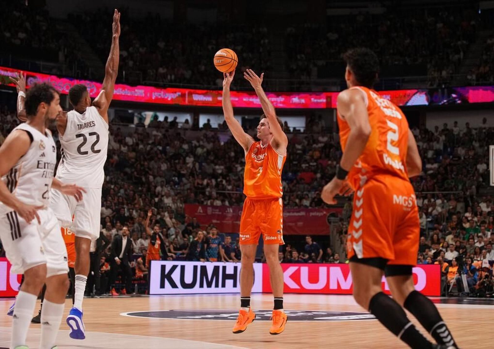 Las fotos del Real Madrid-Valencia Basket, final de la Supercopa