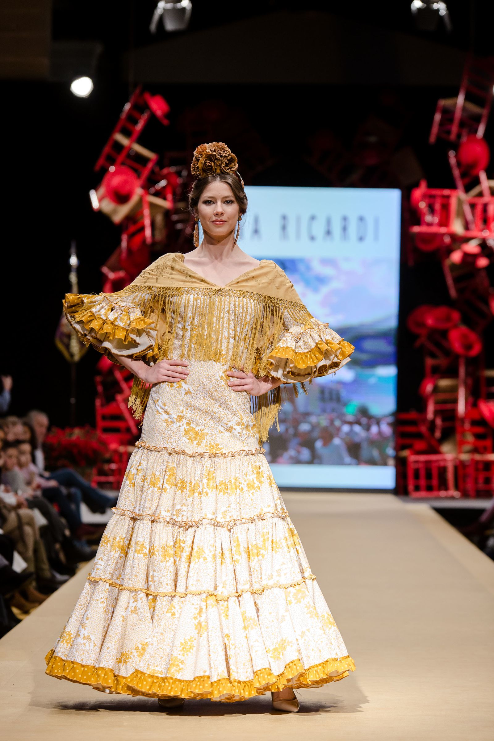 Pasarela Flamenca Jerez 2019: Real Hermandad del Rocío, el desfile benéfico en fotos