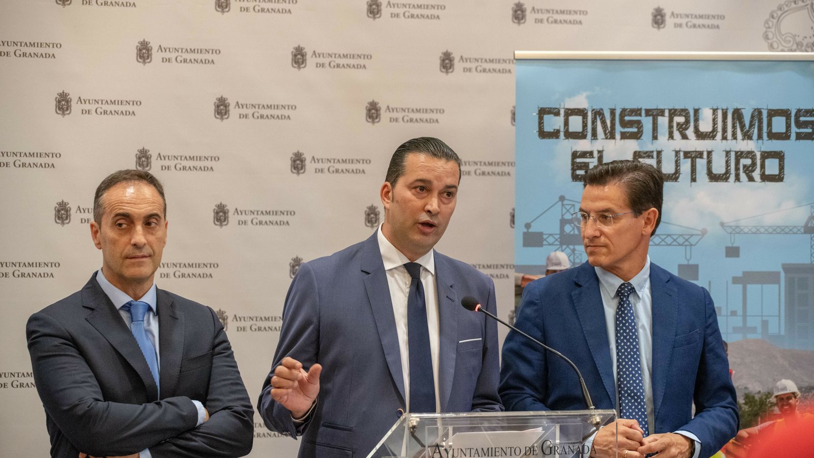 Javier Molina, Óscar Fernández-Arenas y Luis Salvador.