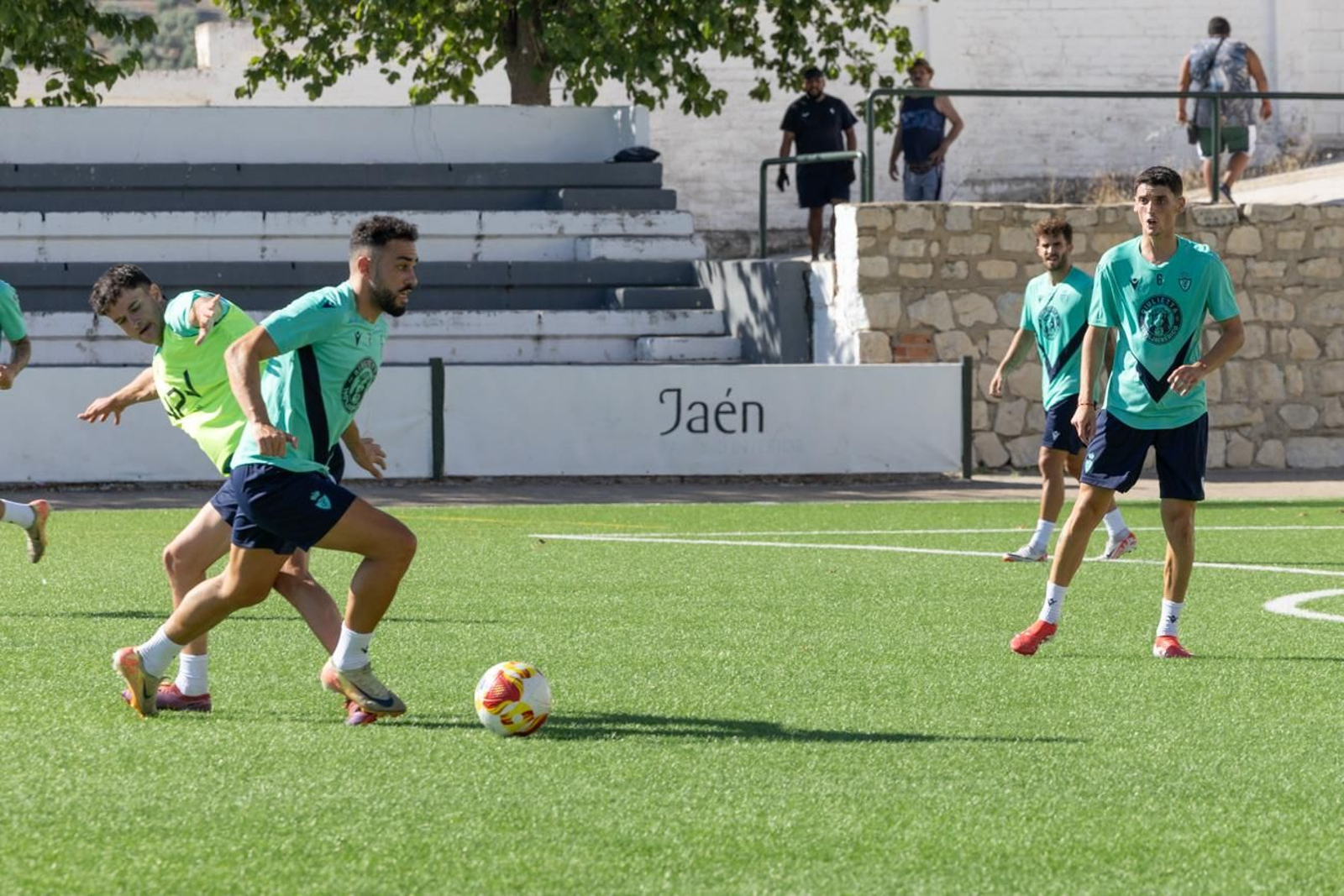 El primer entrenamiento del Real Jaén de la temporada 2025-26