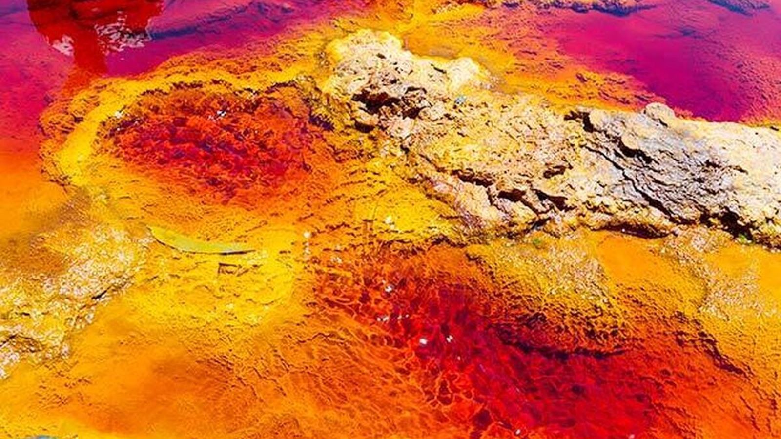 El juego óptico de un paisaje de Huelva: ¿Agua o tornado de fuego?