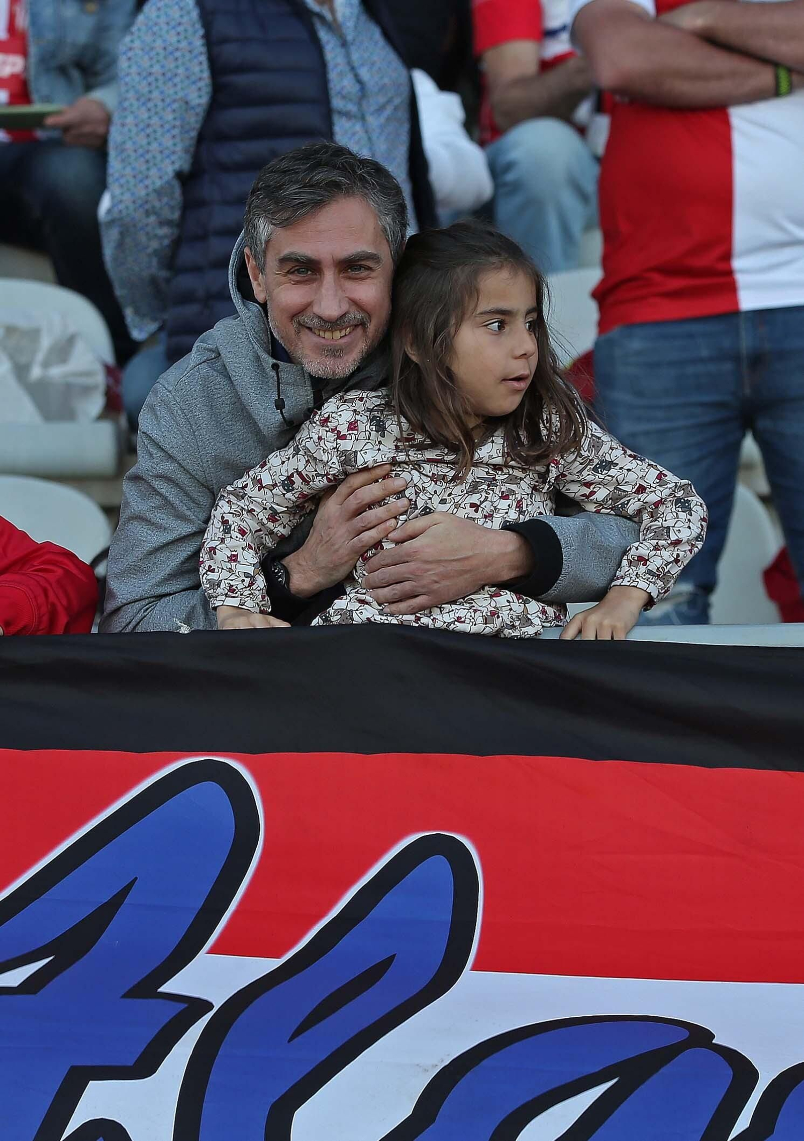 Fotos de la afición durante el Algeciras - Córdoba en el Nuevo Mirador