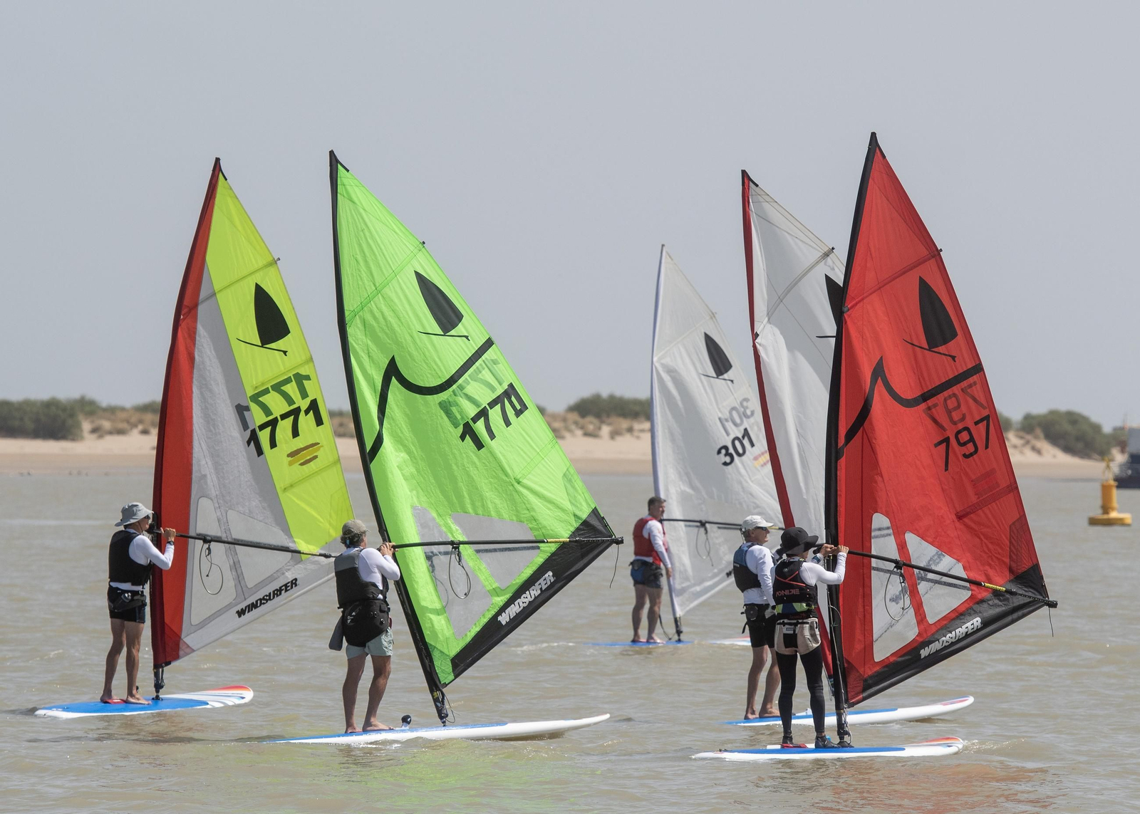 Las espectaculares fotos del Ascenso a Vela del Guadalquivir