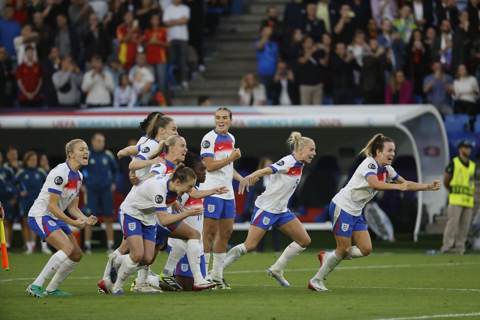 Las mejores imágenes de la final España - Inglaterra de la Eurocopa femenina