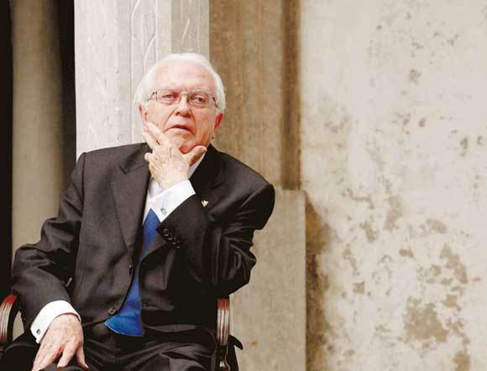 "No hay supremacía del masculino en nuestra lengua"