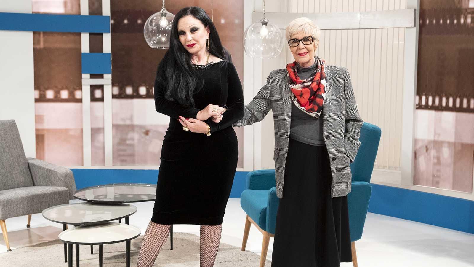 Alaska y Concha Velasco en el relevo de hoy en 'Cine de barrio' Alaska y Concha Velasco en el relevo de hoy en 'Cine de barrio'