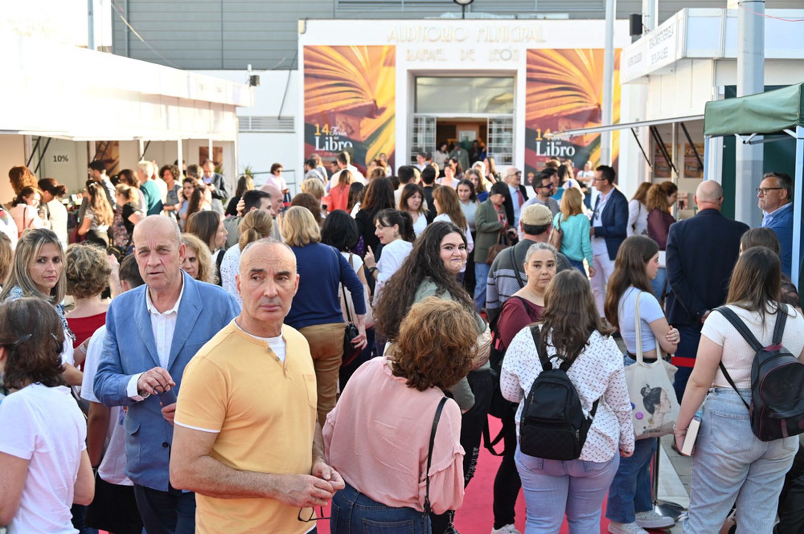 La Feria del Libro de Tomares tuvo un gran éxito de público