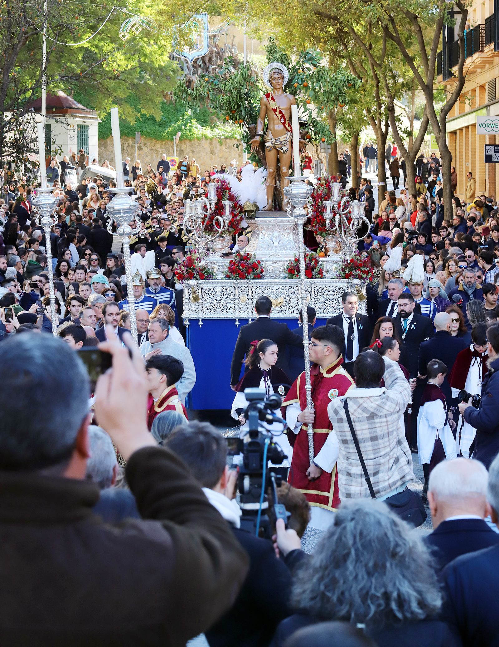 Imágenes de la procesión de San Sebastián en Huelva