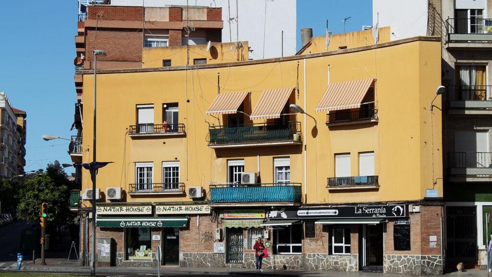 Un de los edificios donde se refleja el carácter del barrio.