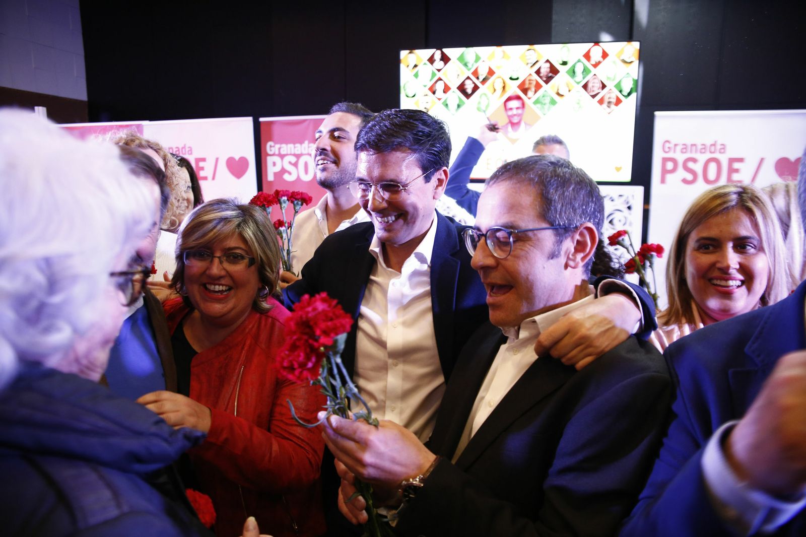 Las imágenes del inicio de la campaña del PSOE