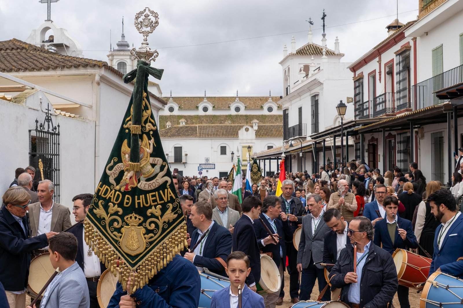 Imágenes de la peregrinación de la hermandad de Huelva al rocío en 2025