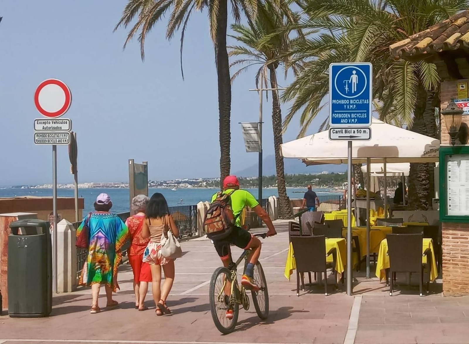 El tramo de mármol del paseo marítimo.