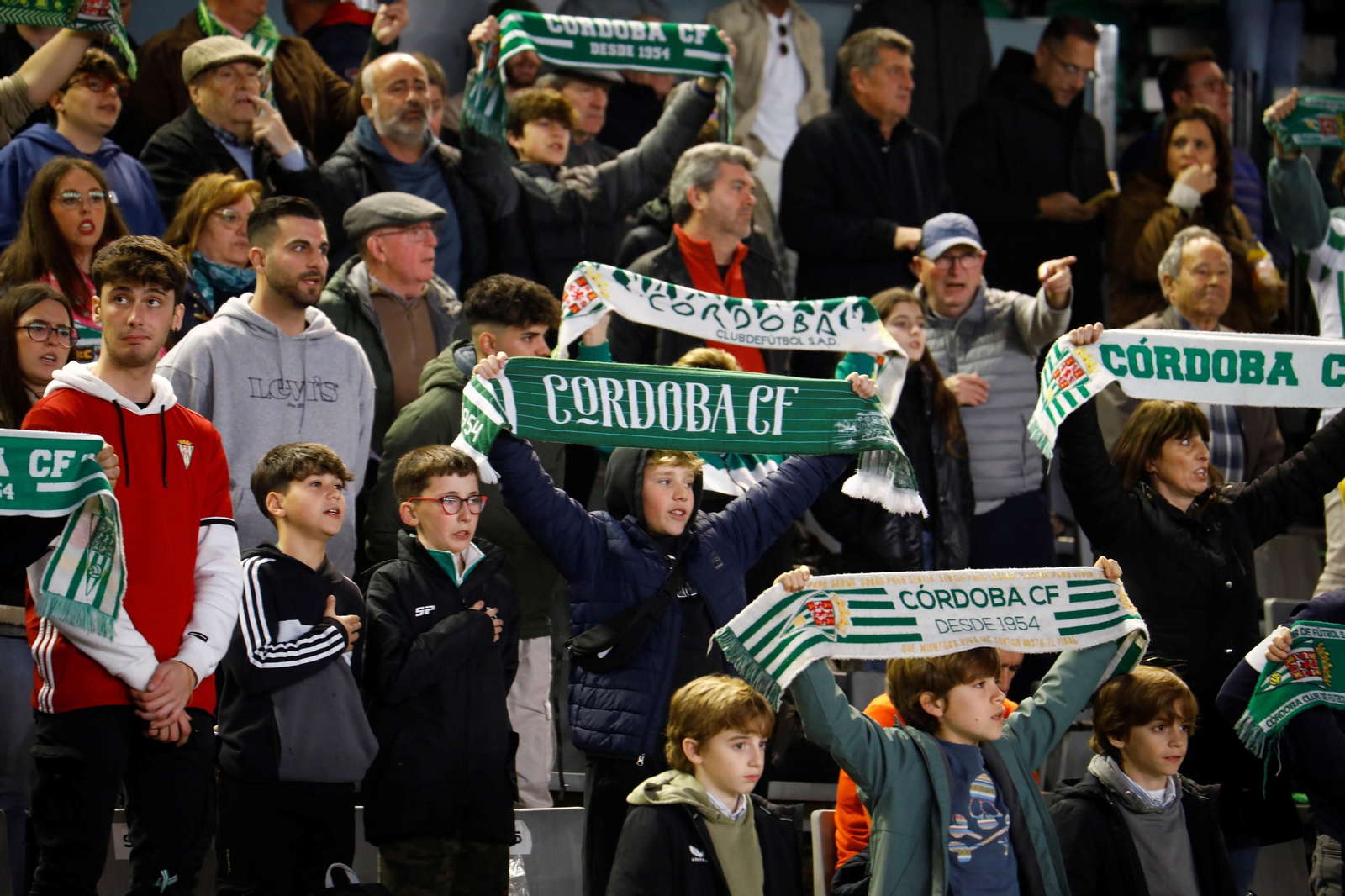 Las mejores fotos del ambiente en El Arcángel para el Córdoba CF - Real Murcia