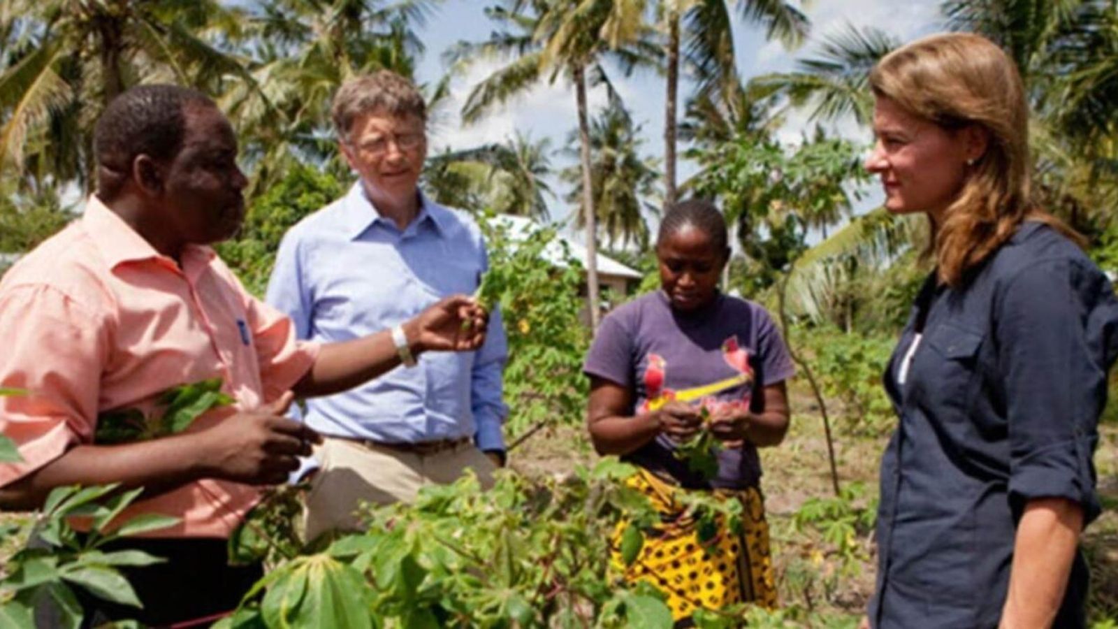 Bill y Melinda Gates, en un viaje humanitario a África.