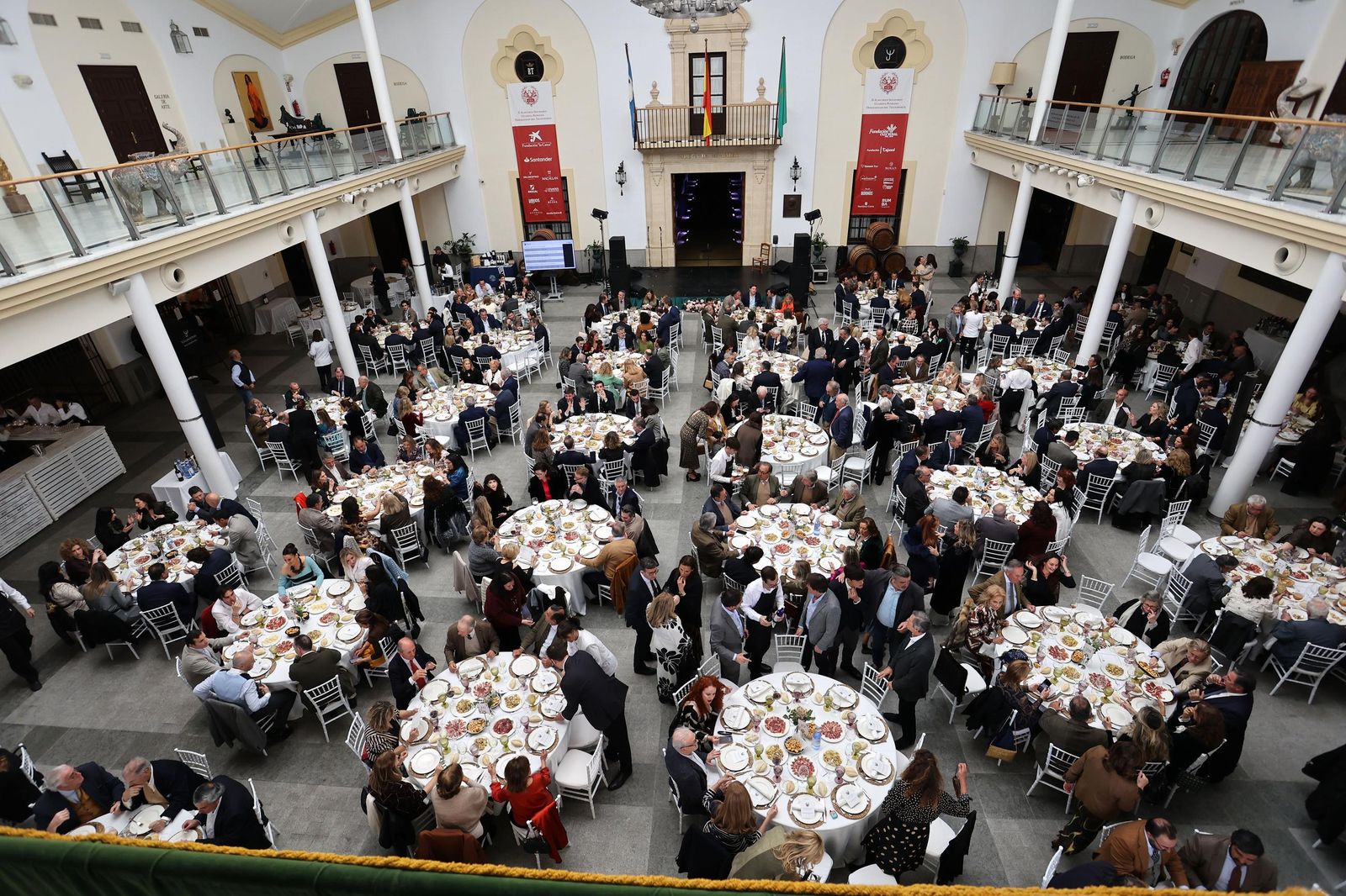II Almuerzo Solidario de la Guardia Romana de la Hermandad del Transporte en Jerez
