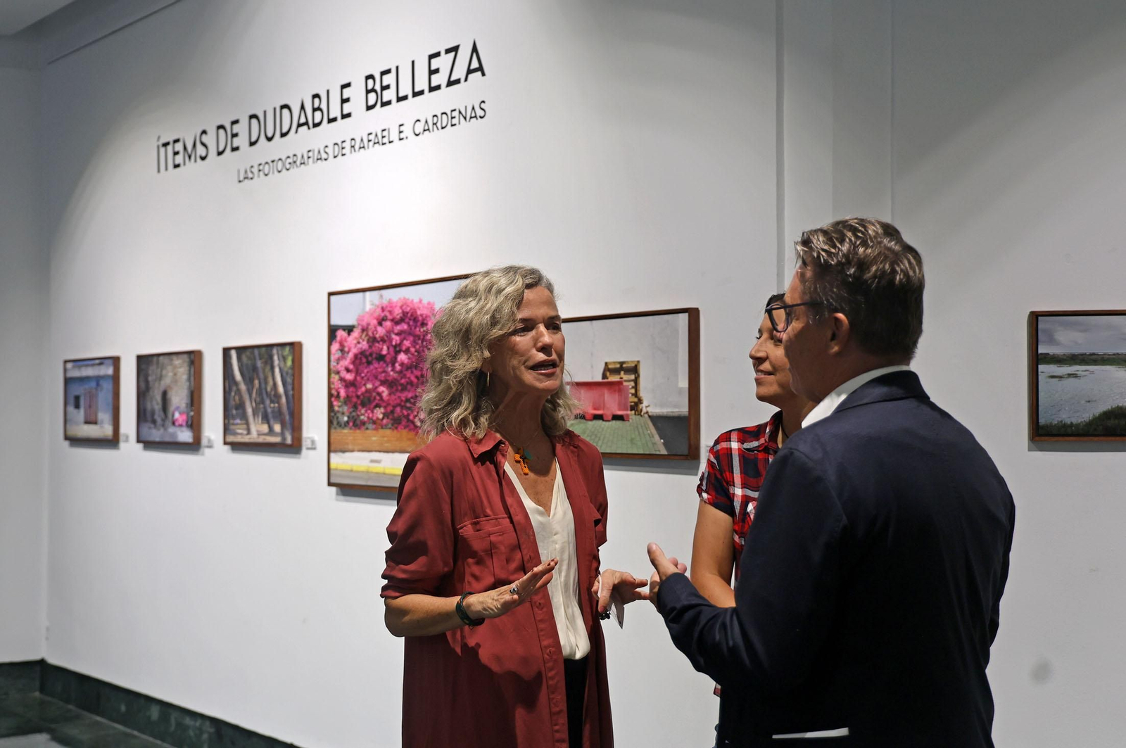 Imágenes de la exposición fotográfica 'Ítems de dudable belleza' del fotógrafo Rafael E.Cárdenas