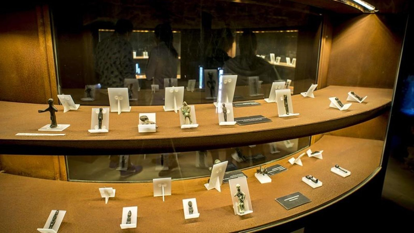 Exvotos íberos de la Cueva de La Lobera.