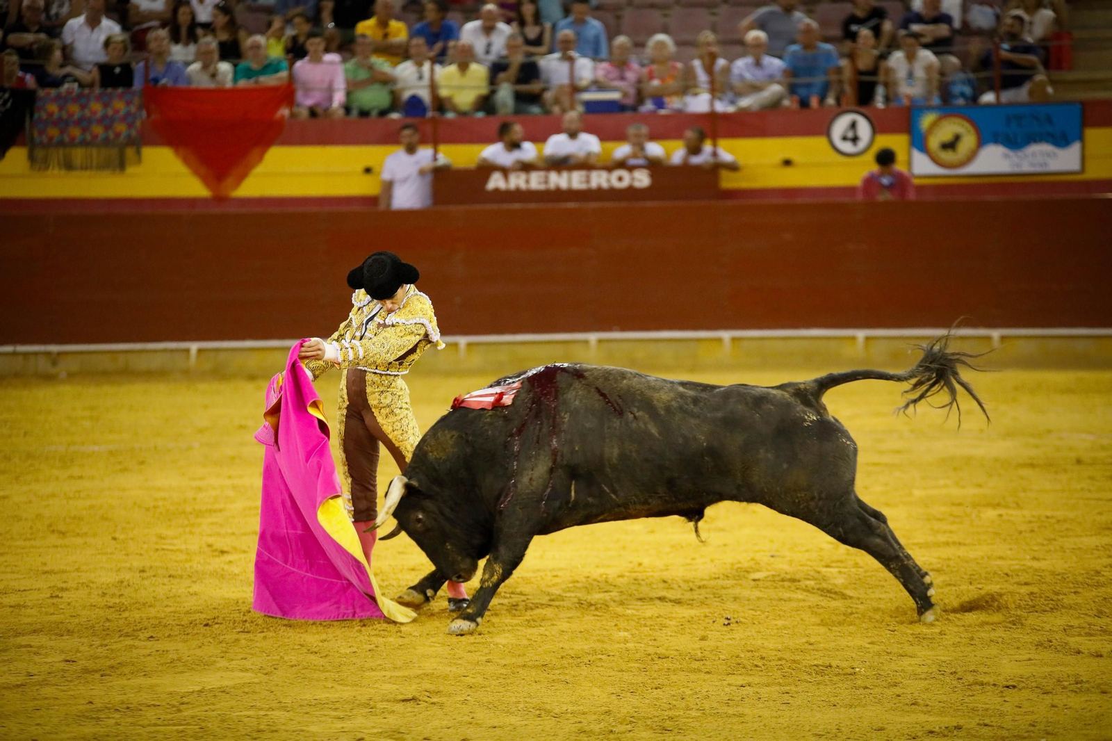 Imágenes de la corrida de toros en Roquetas de Mar