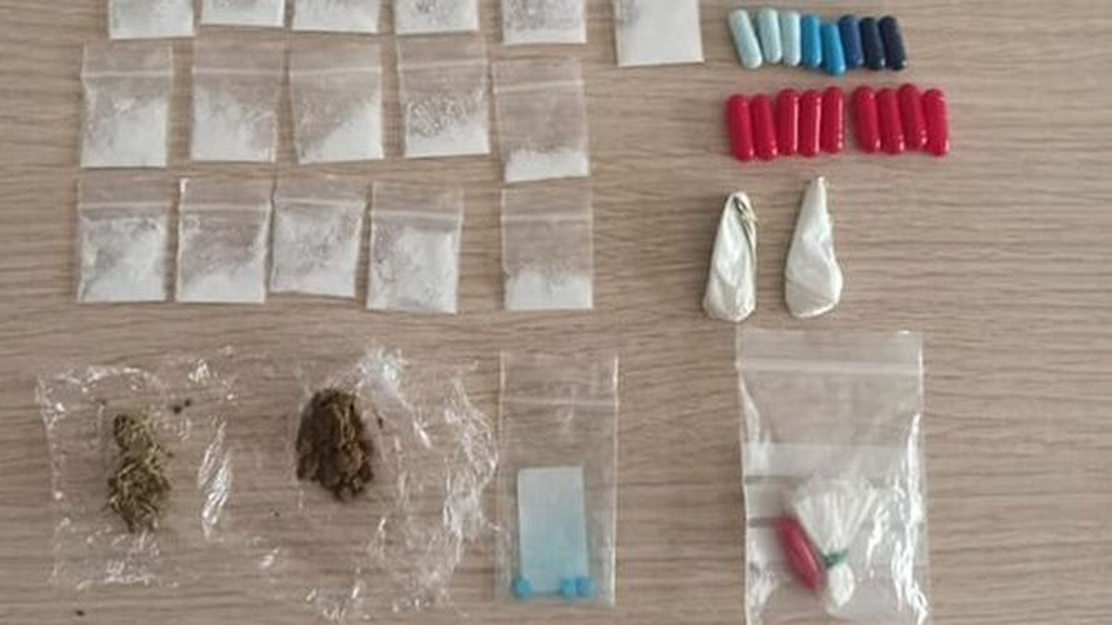 Droga intervenida en la 'rave' de Aznalcóllar