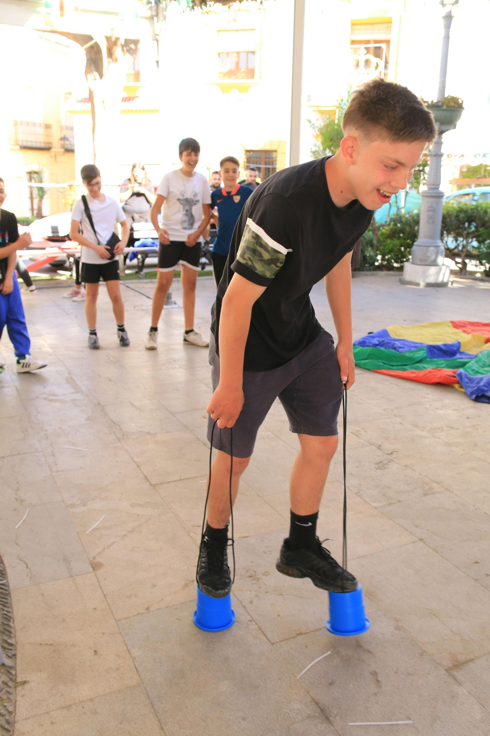 Los niños se divierten en las fiestas de Canjáyar