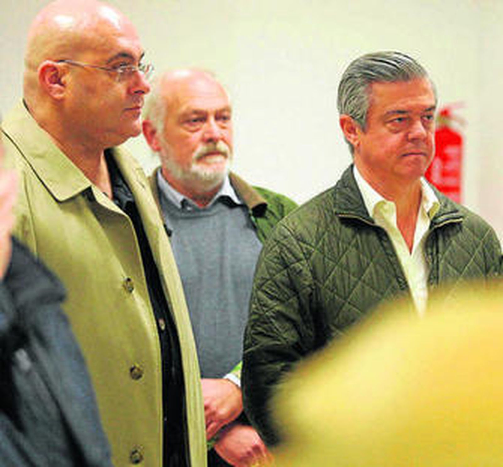 Aguilar, González Carbonell y Juárez, durante el juicio.