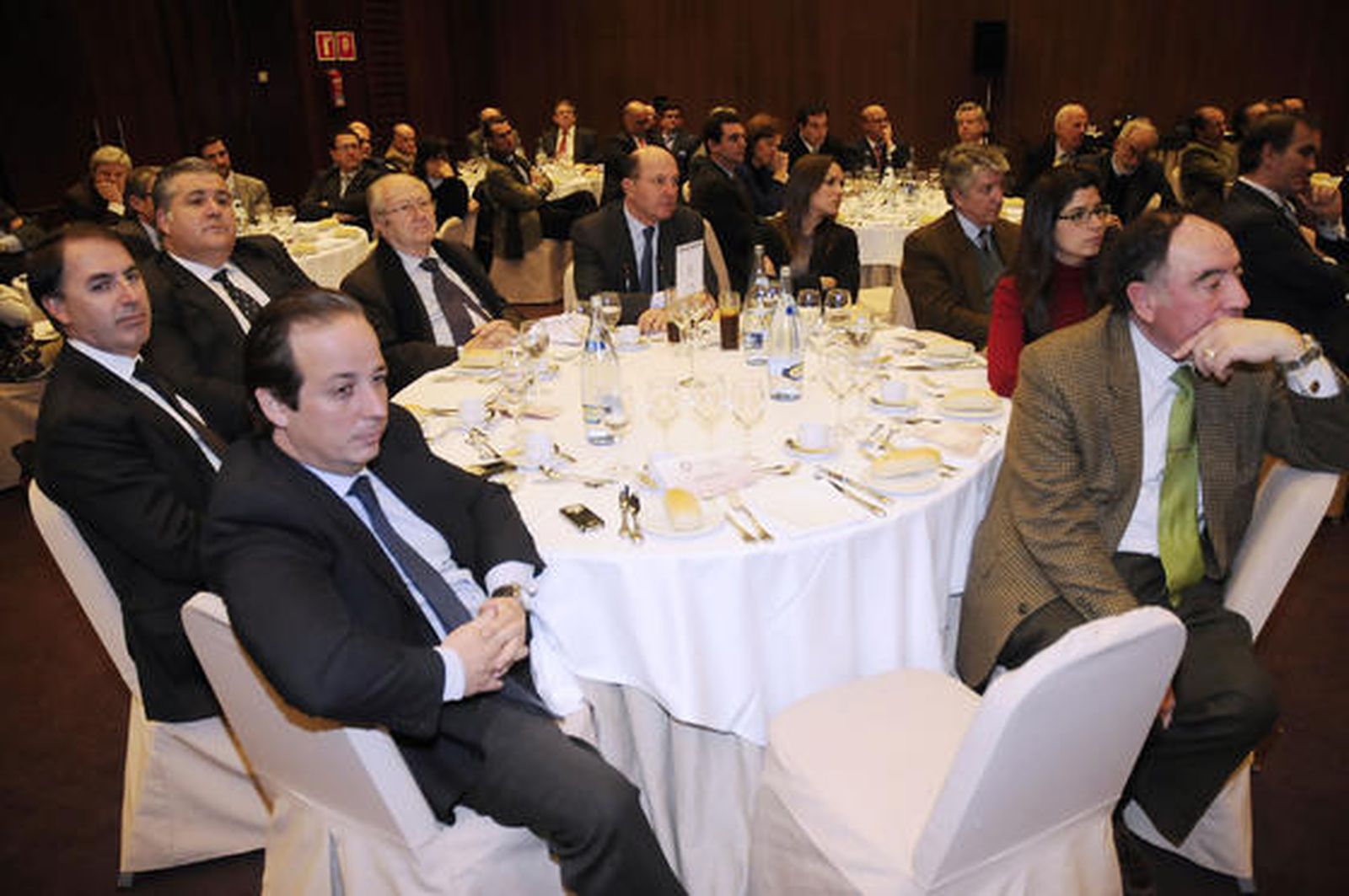 Rafael Sánchez, Mariano Muñoz, Antonio Martín, Luis Alarcón, Salvador Loring, Silvia Robles, José María de la Cuadra, Marta González-Valverde y José Pérez. / Reportaje gráfico: Juan Carlos Vázquez y Victoria Hidalgo