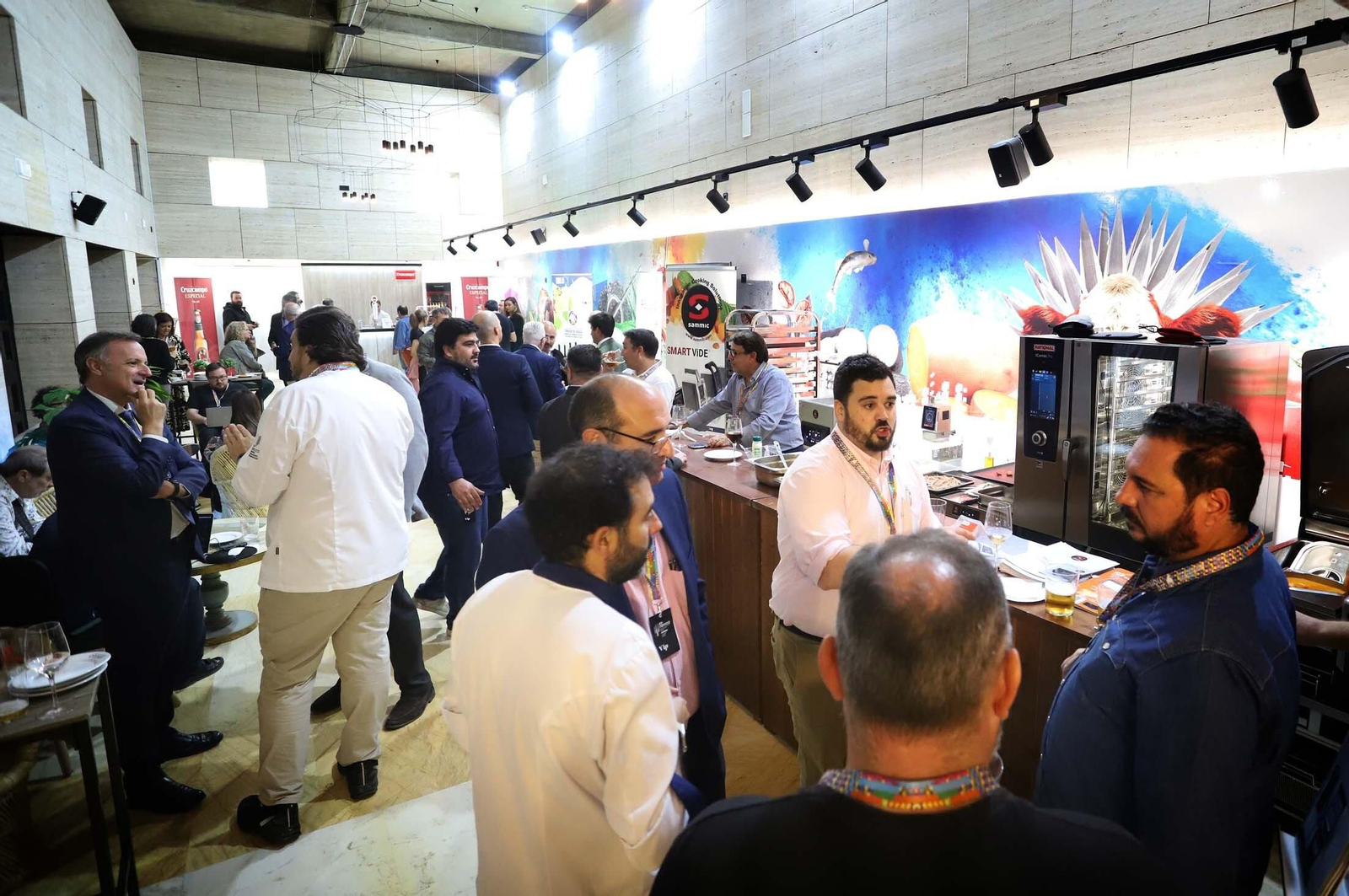 Talleres y ambiente en la segunda edición de Binómico, en imágenes