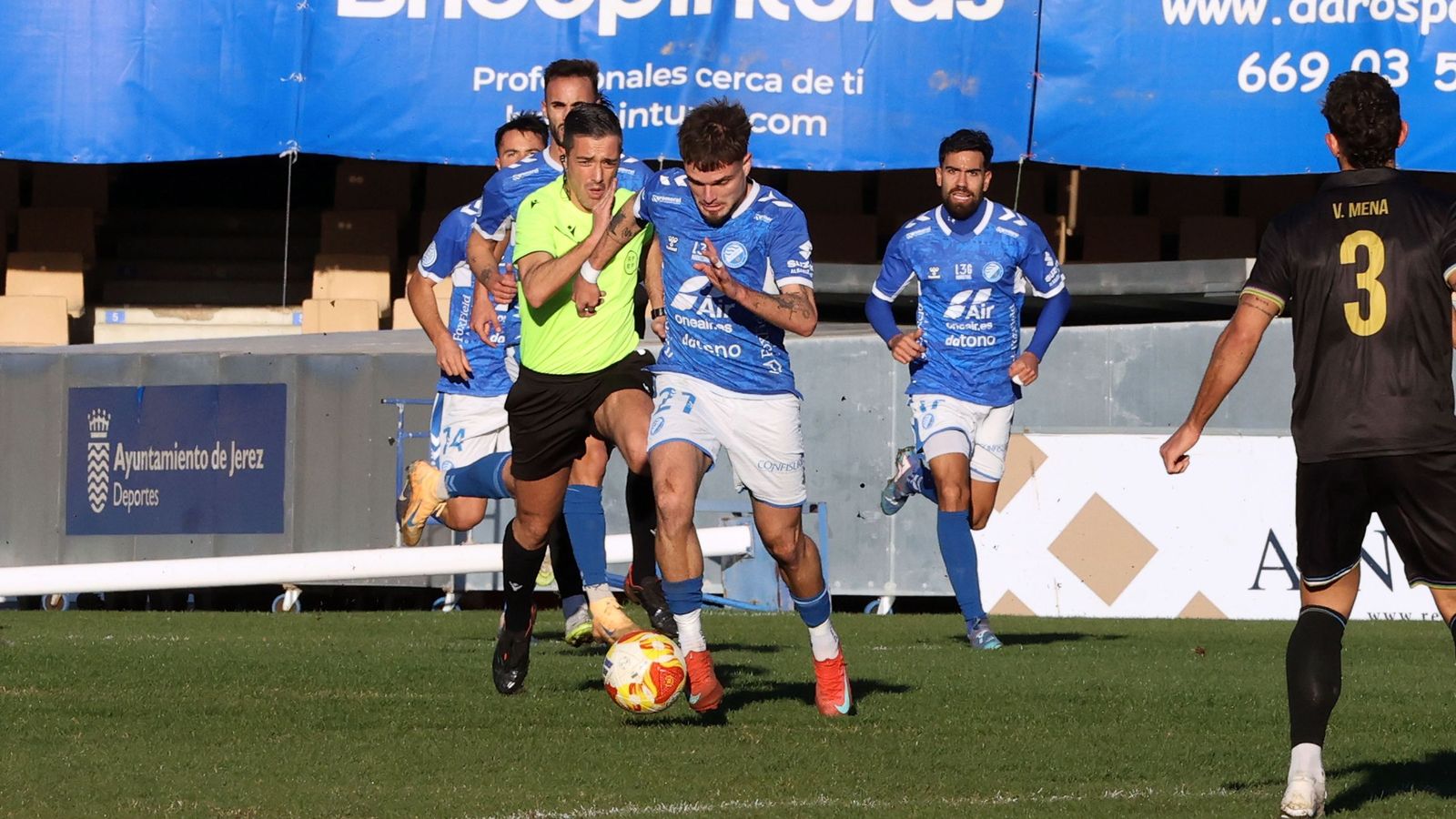 Imágenes del Xerez DFC contra La Unión Atlético en Chapín