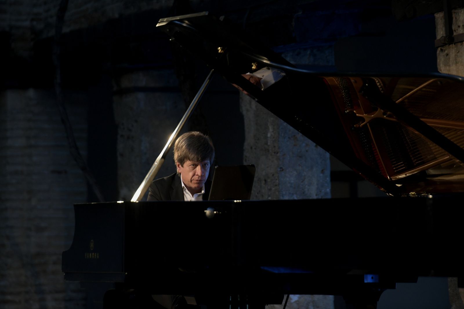 El pianista Mario Prisuelos se estrena en el Festival con un concierto en el Corral del Carbón