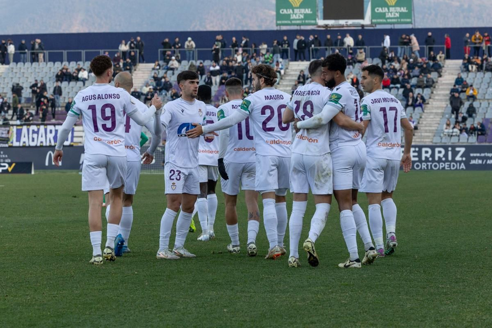 Las mejores imágenes del triunfo del Real Jaén en el derbi ante el Martos CD
