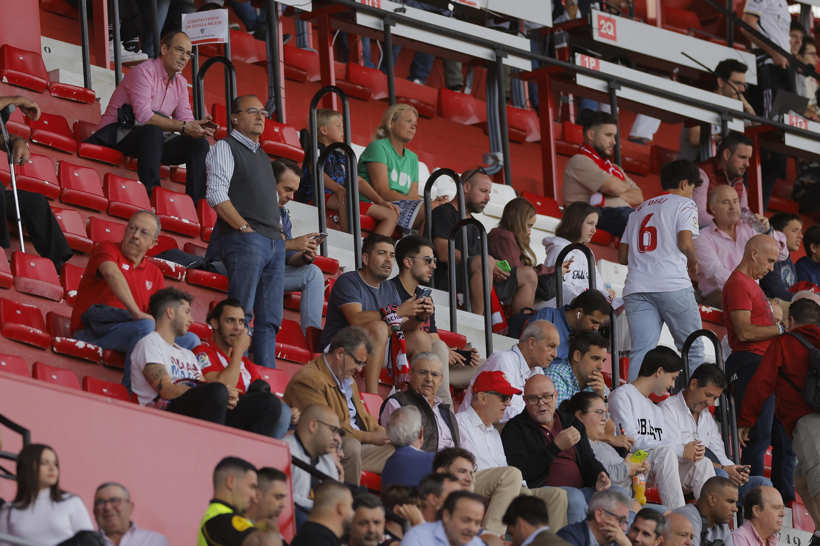 Búscate en las fotos del Sevilla-Madrid