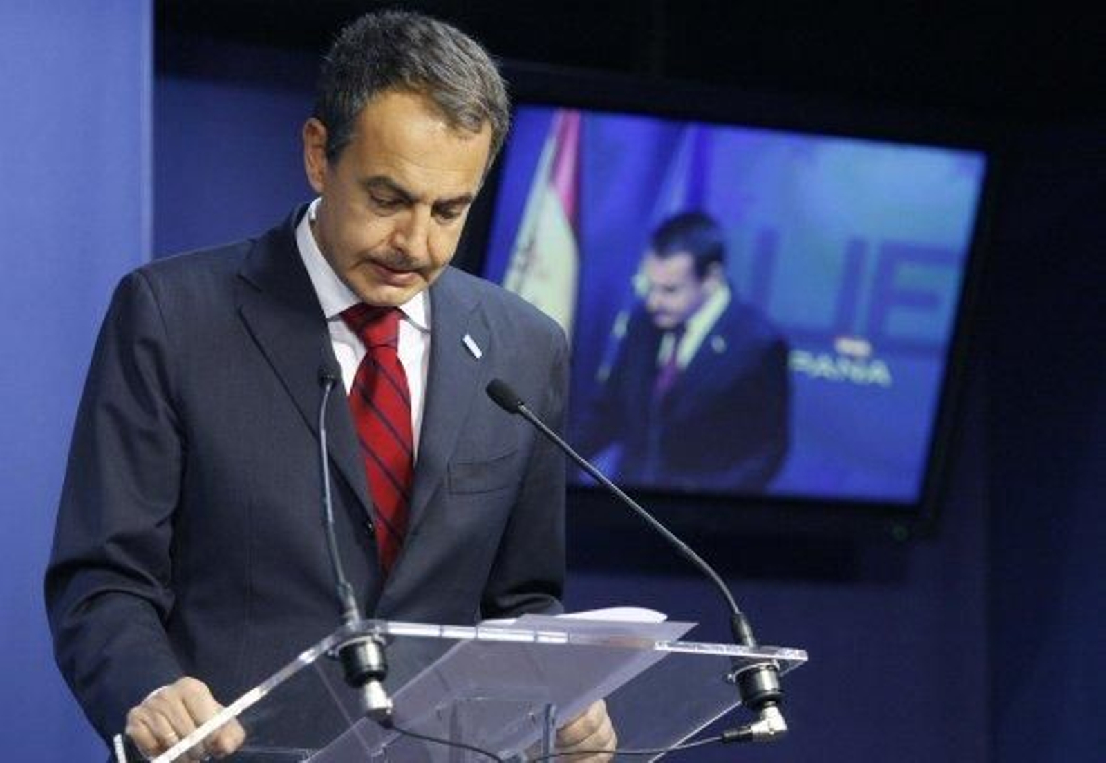 Zapatero: "Mi firmeza para acabar con ETA es inquebrantable"