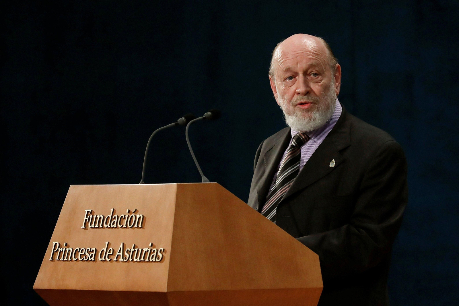Marcos Mundstock al recoger el Premio Princesa Sofía de Comunicación y Humanidades.