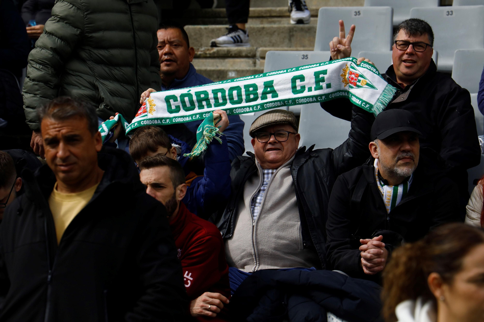 Las mejores fotos del ambiente en el Córdoba CF - Atlético Baleares en El Arcángel